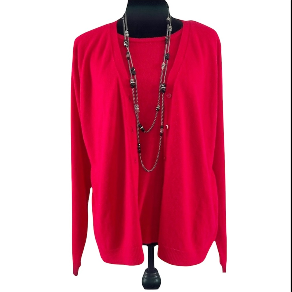 Baxter & Wells Timeless Red Acrylic Attached Button Down Sweater Set Petite Lg